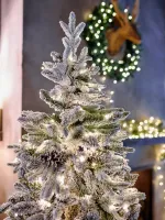 Заснеженная елка с гирляндой встроенной «Saint Paul» (Литая+пвх) 3 м