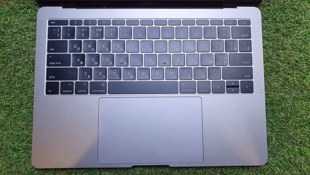 MacBook Pro 13 2017 (A1708) i7/16Gb/Retina