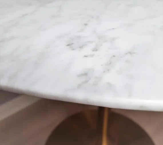 Стол Tulip Marble Brass, Ø80 см, белый мрамор на золотой ножке