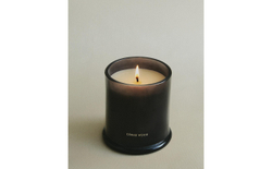 Zara Home Свеча ароматическая Cedar Wood 350 г, растительный воск, аромат древесный, Коричневый