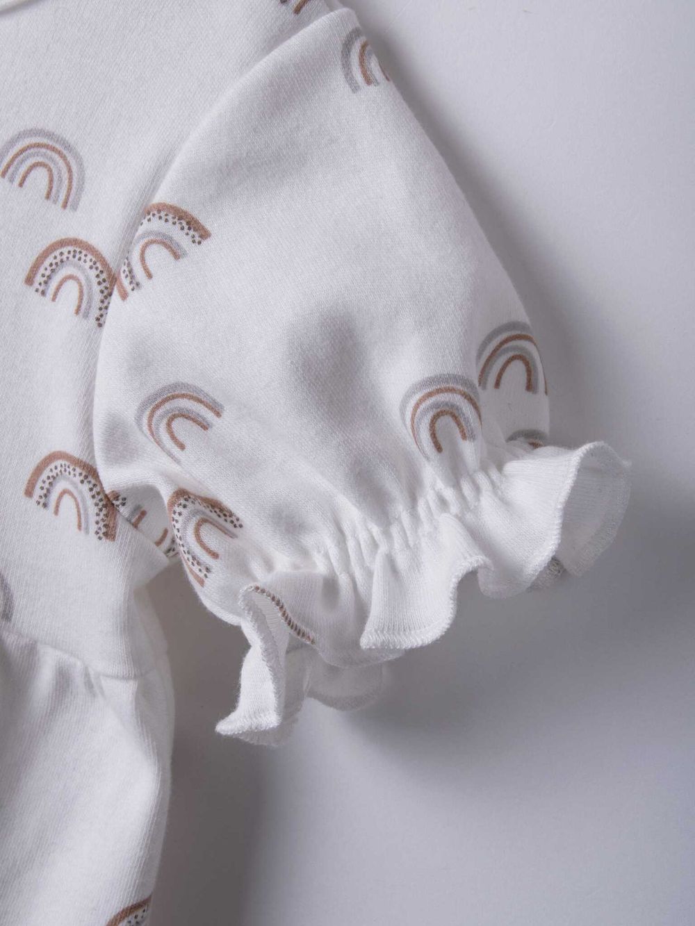 Платье с оборкой "Радуга" 0+