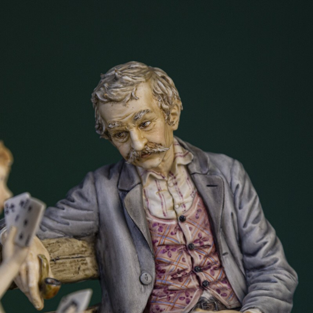 Фарфоровая мануфактура Capodimonte «Игра в карты»