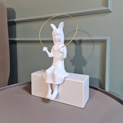 Статуэтка Happy Girl