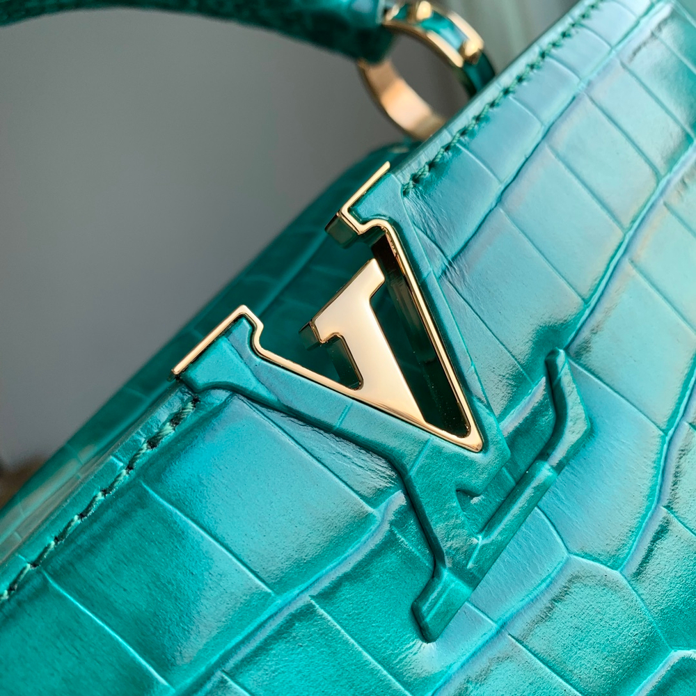 Louis Vuitton Capucines Mini