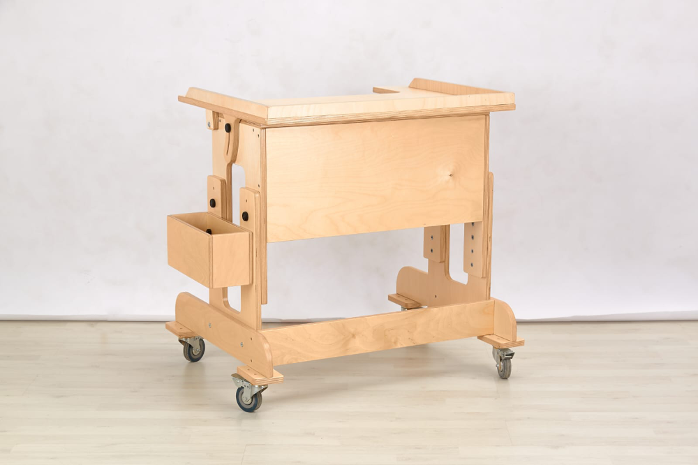 Стол для детей с ОВЗ на колесах