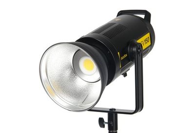 Светодиодный осветитель Godox FV150