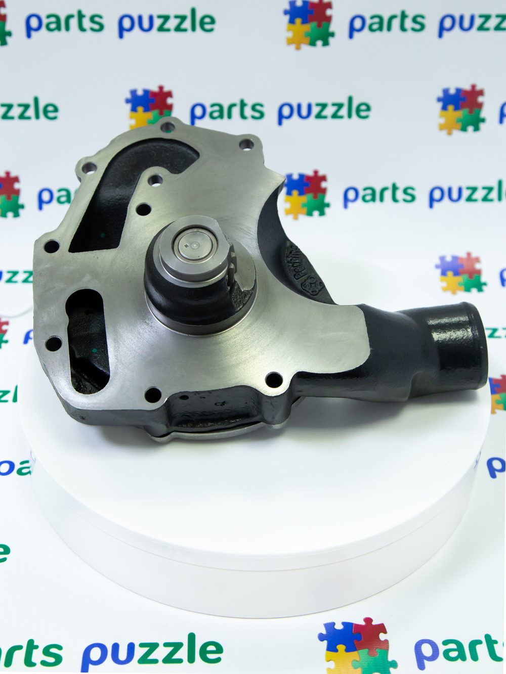 Насос водяной, оригинал / WATER PUMP АРТ: U5MW0206