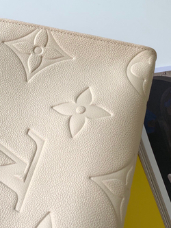 Louis Vuitton Onthego MM