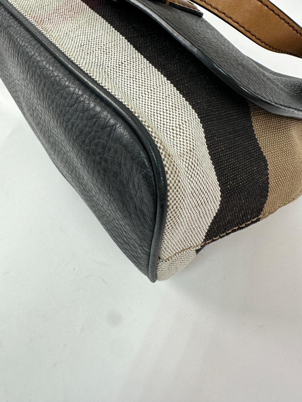 Сумка Burberry Shellwood Crossbody Bag