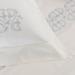 Постельное белье Frette Ornate Medallion Embroidery Milk/Light Sky Blue (240 x 220 см)