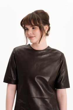 Коричневое кожаное платье