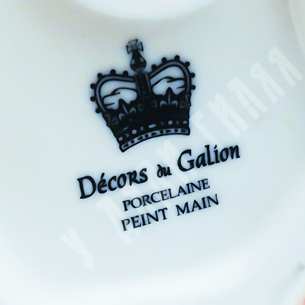 Фарфоровая статуэтка Дама с корзиной цветов в стиле ар-нуво. 1920-е г. Франция, Decor du Galion.