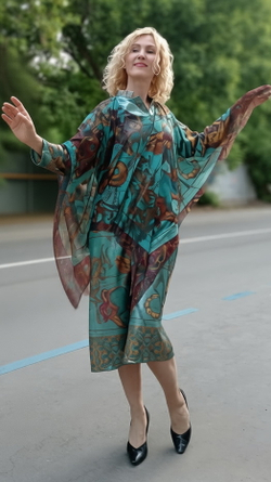 Накидка-пончо из сетки "Парад созвездий" по мотивам карт из атласа звездного неба Globi coelestis