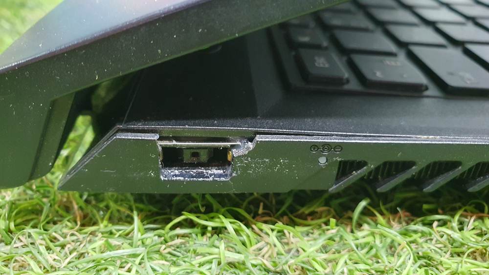 Ноутбук Lenovo i5/6 Gb/HD 8500M 2 Gb