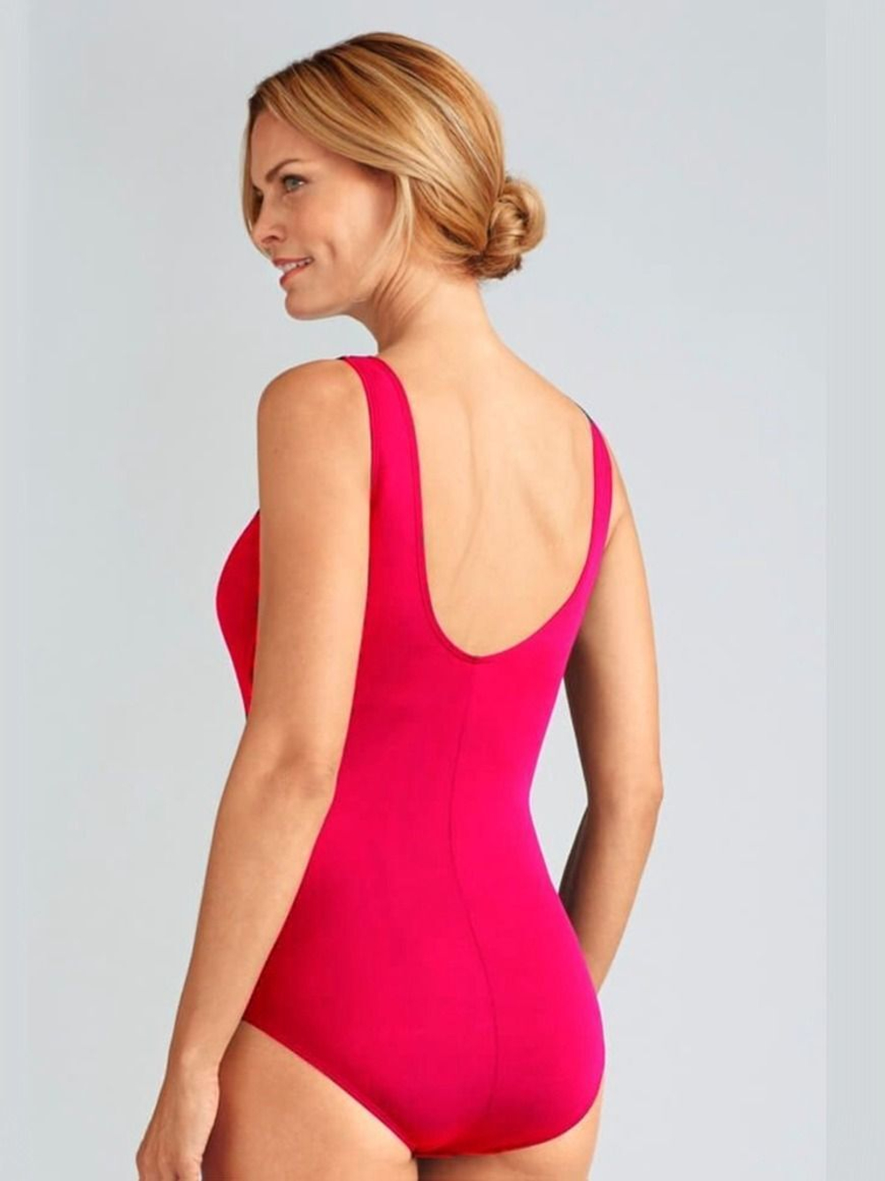 Купальник ортопедический со встроенным лифом бордо, слитный Amoena 40B/EU