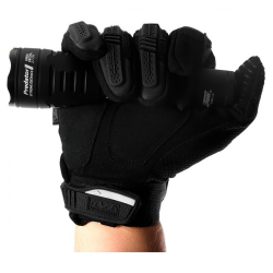 Тактический фонарь Armytek Predator V3 XP-L HI — продолжительное время работы на одном аккумуляторе — до 18 дней в минимальном режиме.