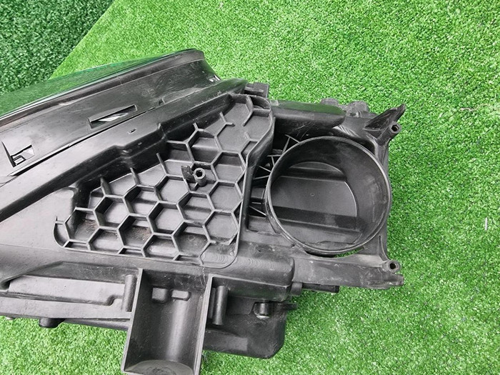 Фара левая Porsche Cayenne 3 (2017-2023) LED