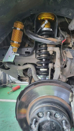 Toyota Prado 120/150 лифт-комплект регулируемой подвески с DSC +2" ST8000
