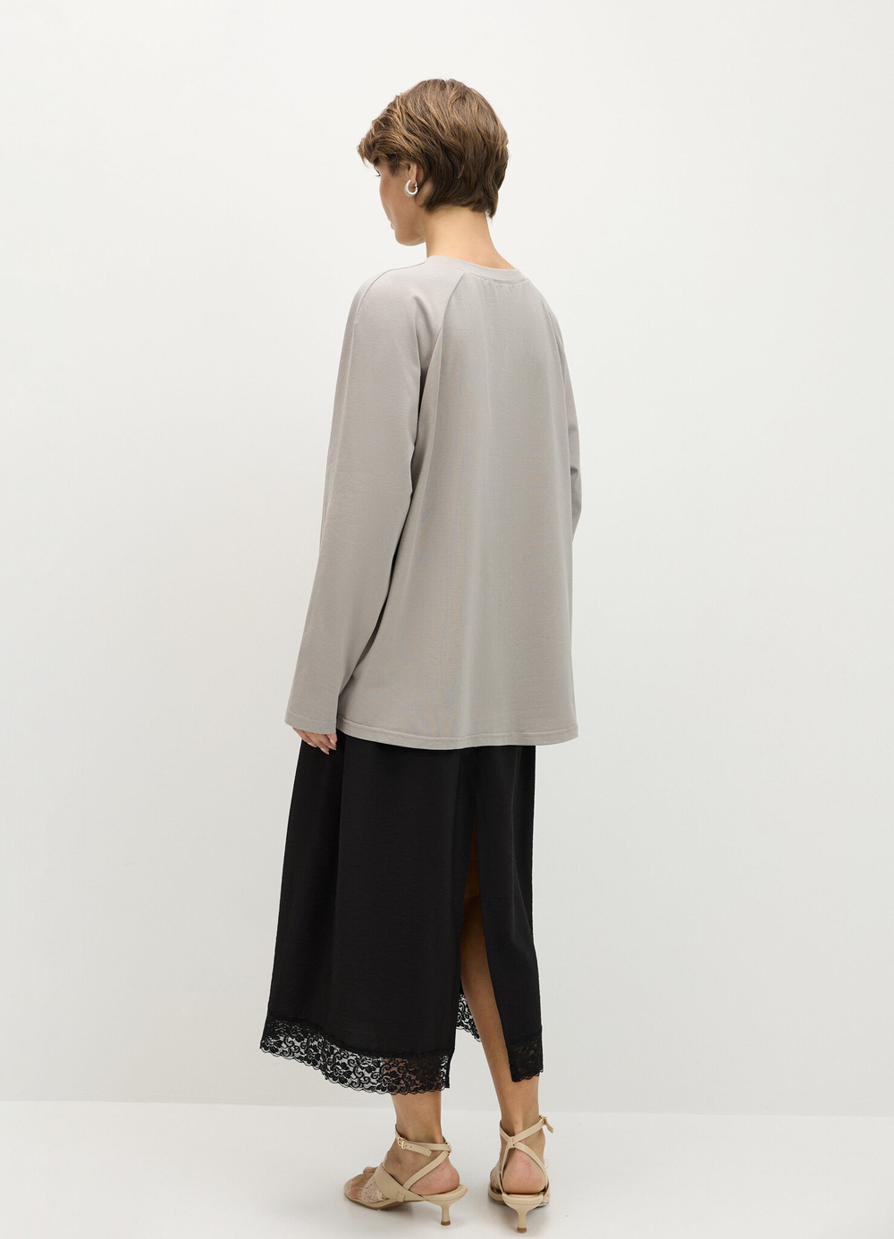 Лонгслив свободный