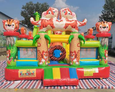 Коммерческий надувной батут «Тигриная страна 2», 10*5*5 м.