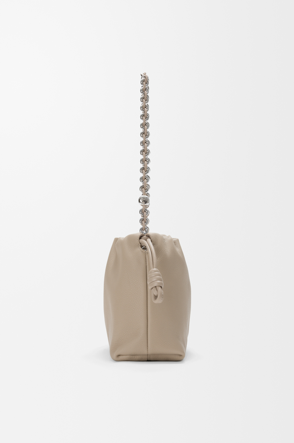 Loewe Сумка Flamenco среднего размера из зернистой телячьей кожи, цвет глины