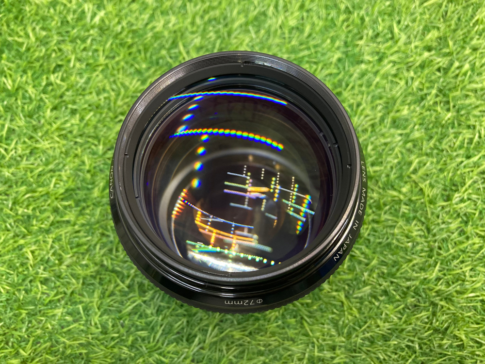 Canon EF 85mm 1.2L II USM