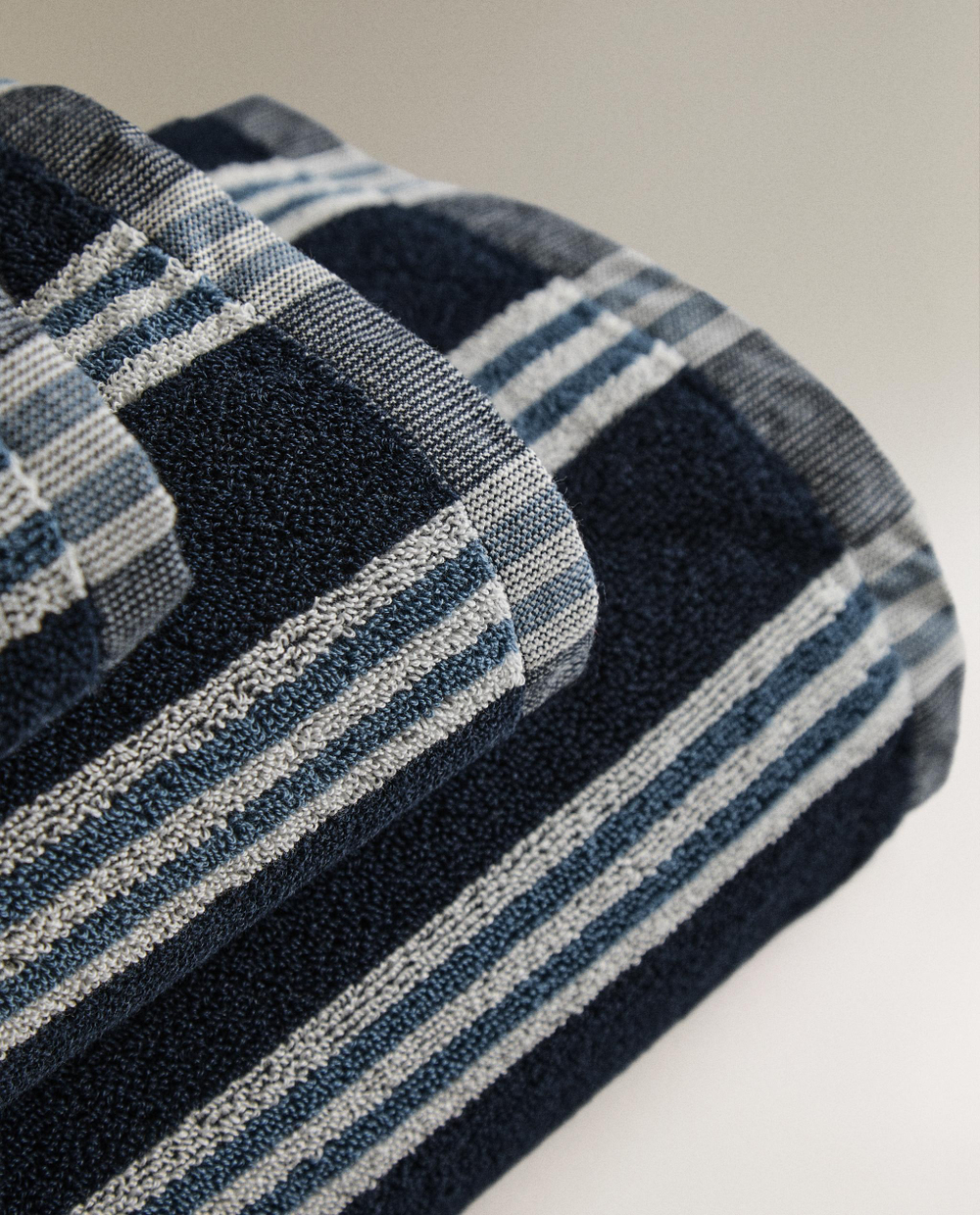 Zara Home Полотенце для лица и рук из хлопка, синий, в полоску · 2543/013