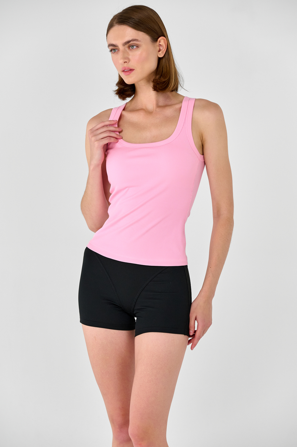 Майка с квадратным вырезом с чашками