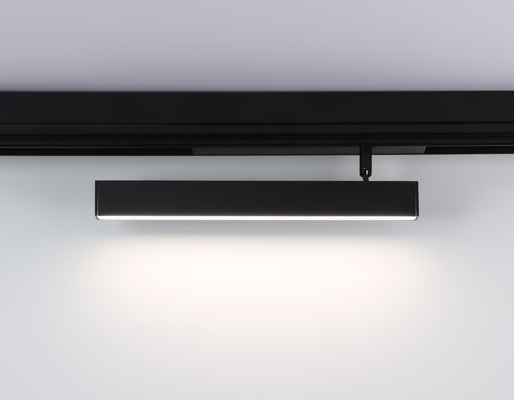 Светильник светодиодный для шинопровода Magnetic 220V GL1332 BK черный IP20 18W 3000K-6400K 120° 342*25*112