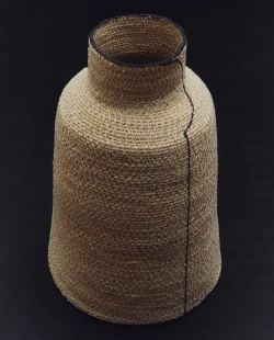 ZARA HOME ВЫСОКАЯ ВАЗА, ЭКРЮ/ЧЕРНЫЙ