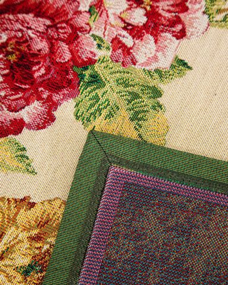 Скатерть-наперон 100х100см Mix&Match Home Королевский пион бежевая