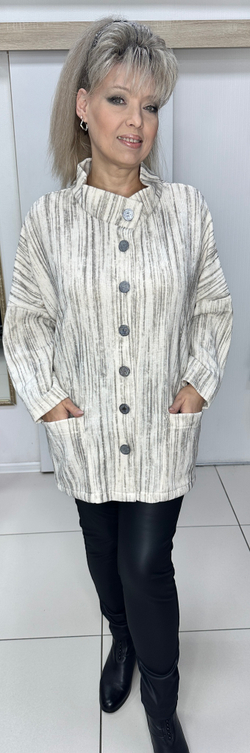 Светлый жакет из микро-вельвета