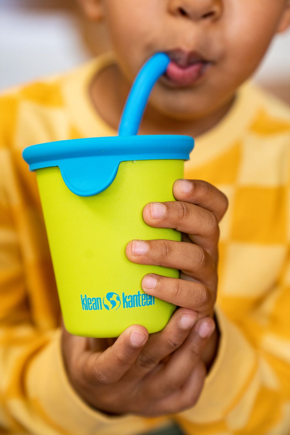 Детский стакан одностенный Klean Kanteen Kid Cup Straw Lid 10oz (296 мл) Juicy Pear с трубочкой