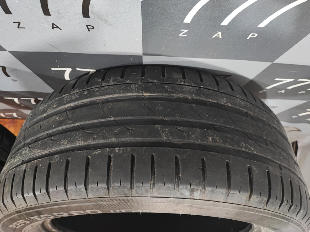 Шины летние 4шт R20 285/50: Nokian 3шт, Dunlop 1шт Б/У