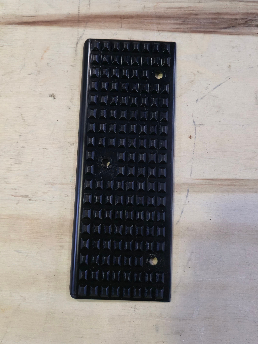 Накладка бампера МАЗ переднего нижнего ОЗАА