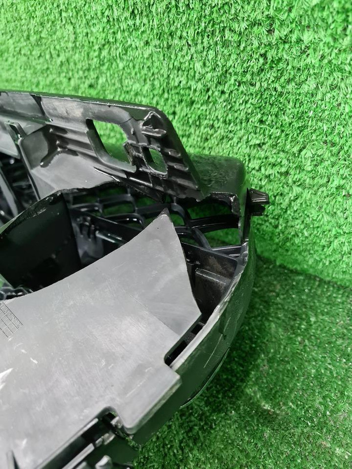 Решетка радиатора Mercedes GLS x167 (19-23) AMG 63