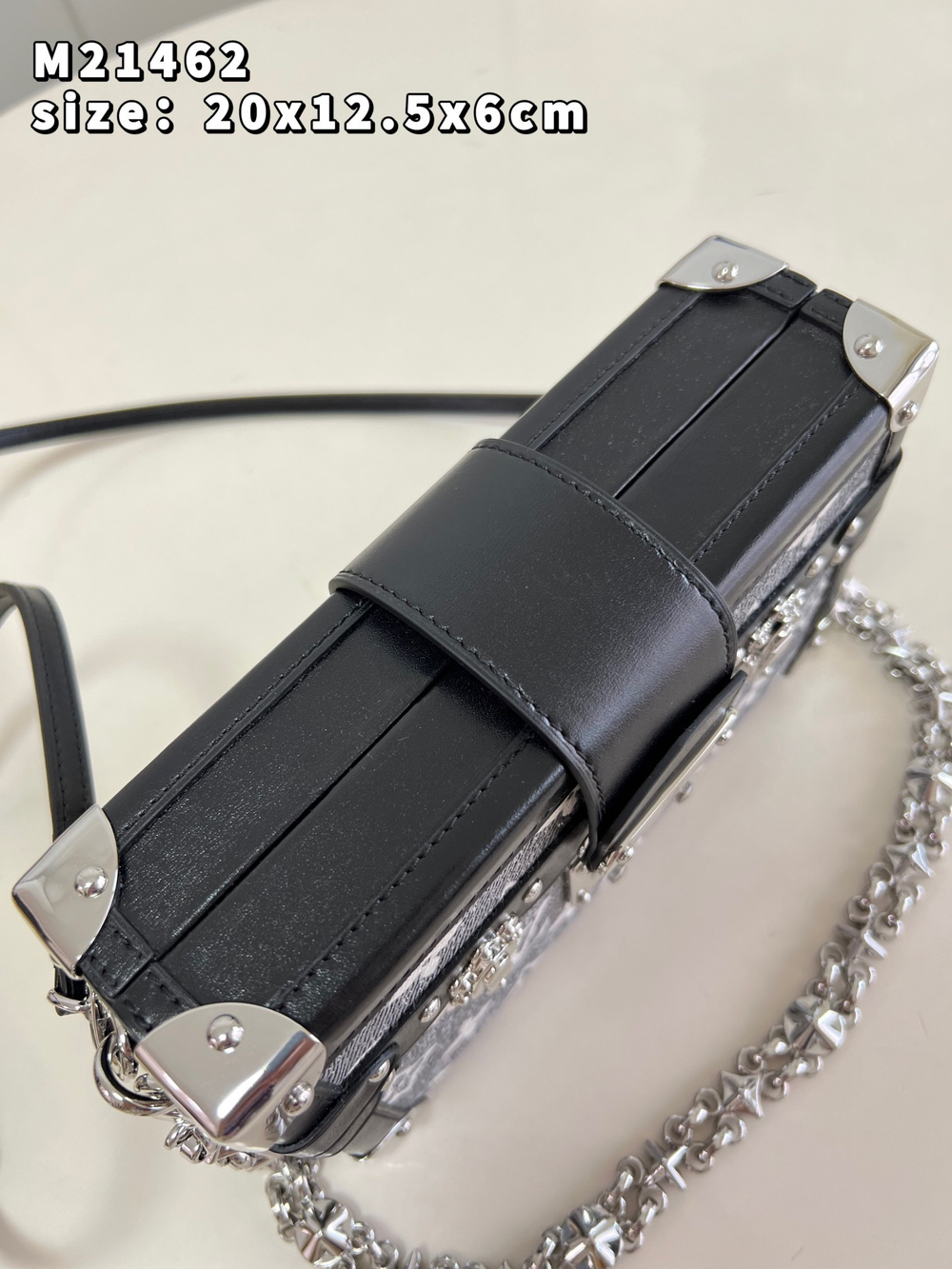 Louis Vuitton Petite Malle