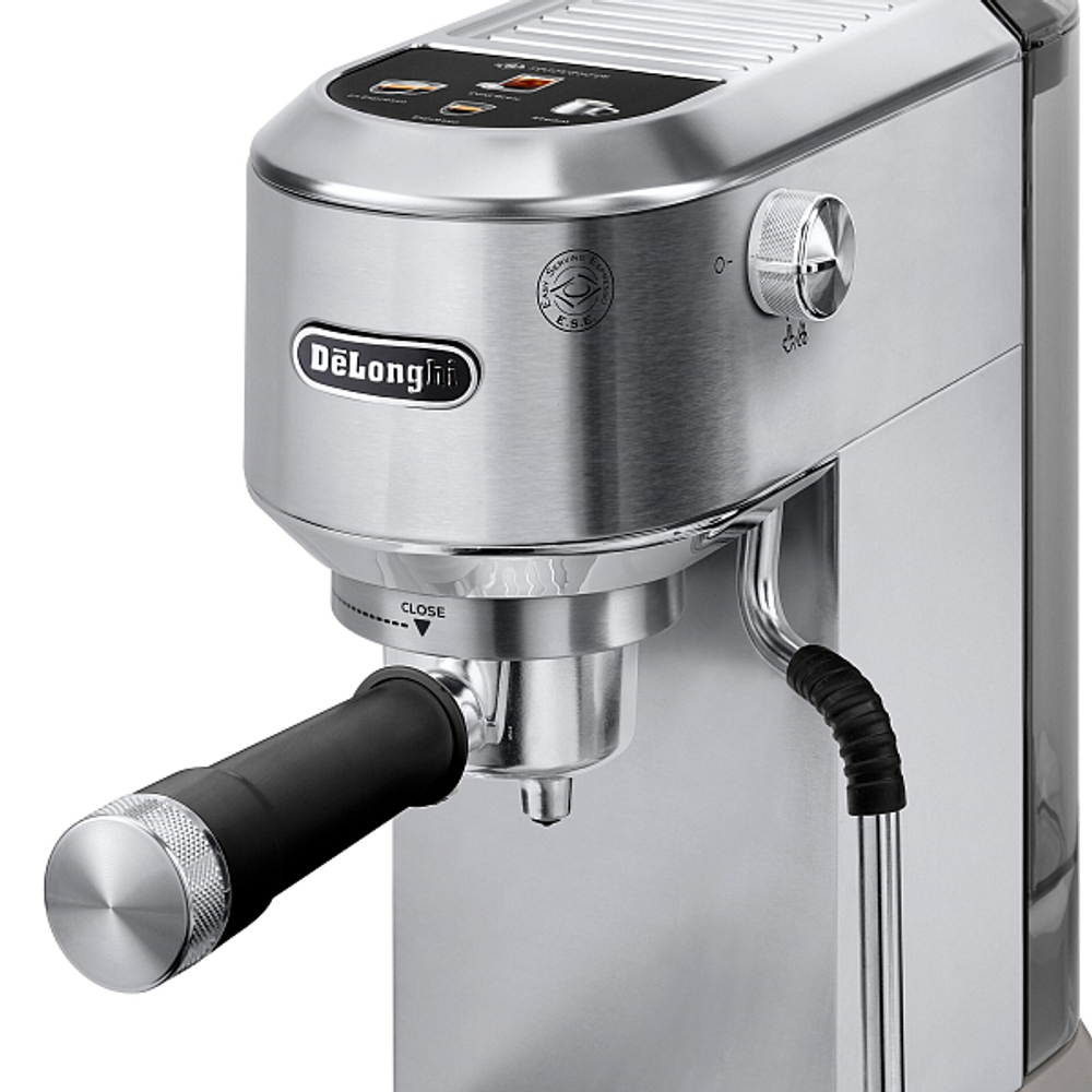 Кофеварка рожковая Delonghi EC890.M