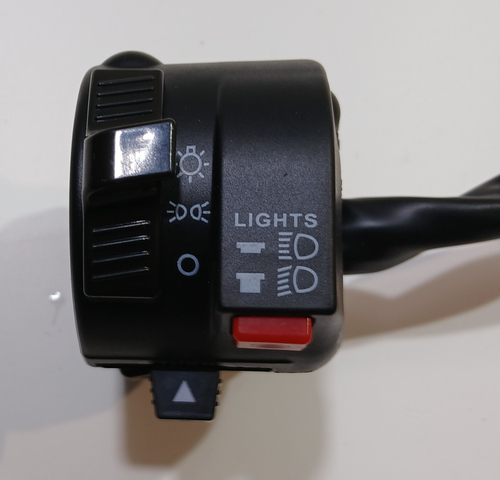 Пульт левый(свет+повороты+сигнал+ туманки) Мотоцикл ATAKI Crosser 300