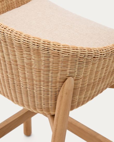 Полубарный стул Galea из тикового дерева и синтетического ротанга, 65 см