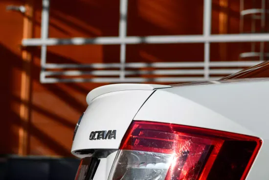 Лип-Спойлер для Skoda Octavia A7 III