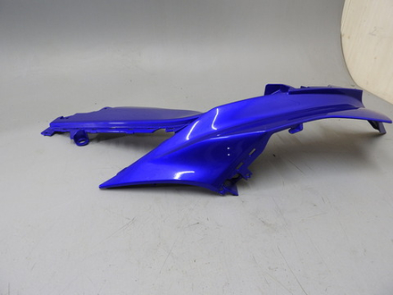 Пластик передний левый Yamaha YZF-R25   BS7-F172G-00