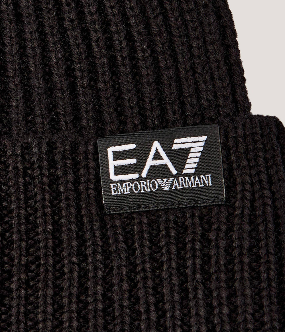 Шапка EA7