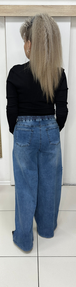 Синие джинсы c принтом из звезд