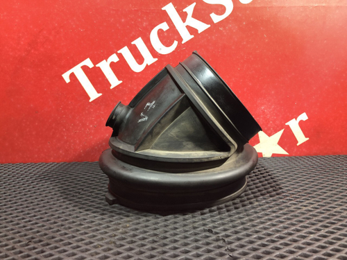 Патрубок воздушного фильтра