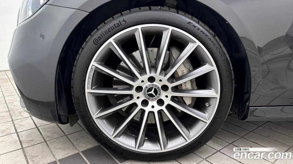Mercedes-Benz E-Class W213 E350 4MATIC AMG Line (11.2021)