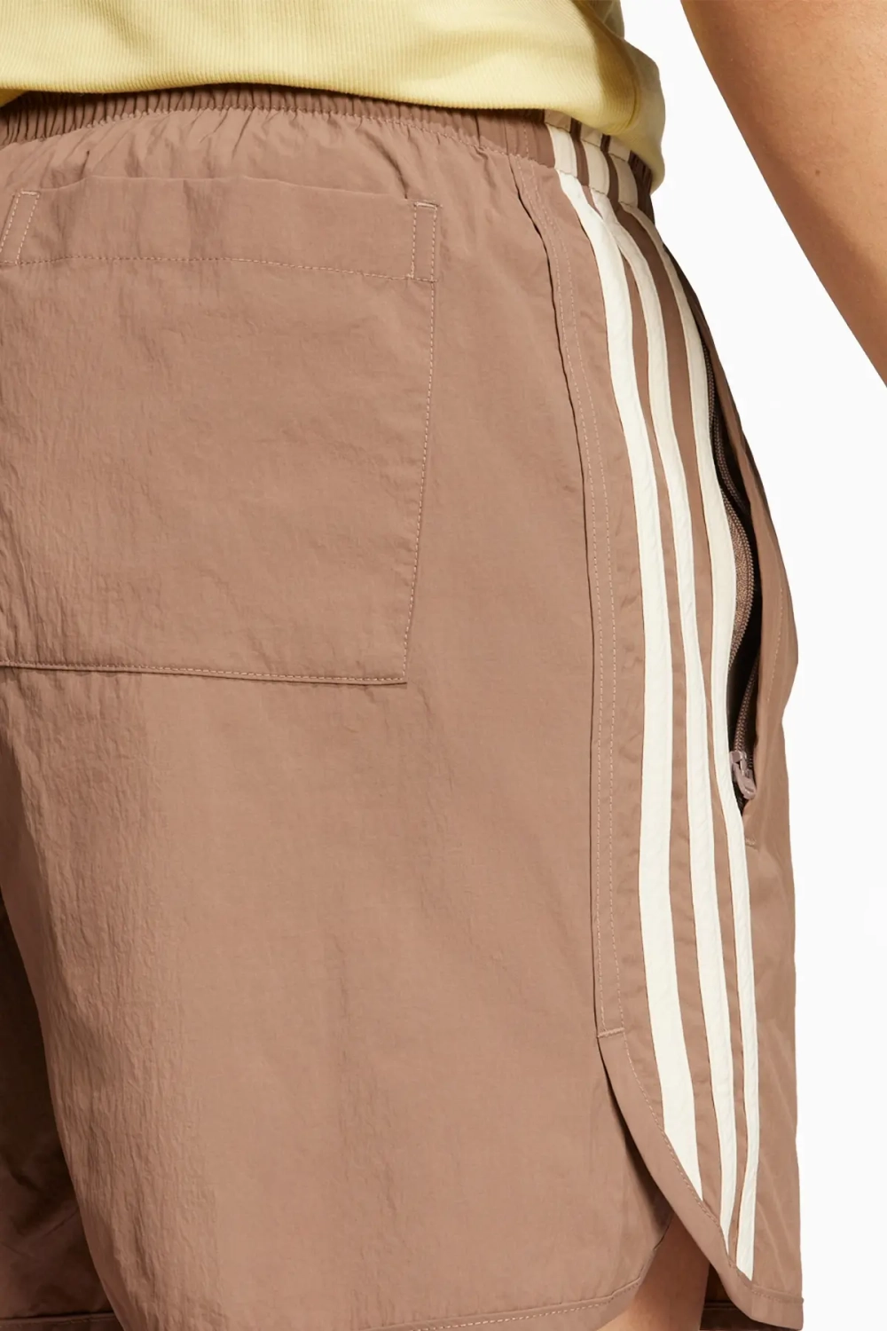 Шорты adidas Adicolor Classics Sprinter - коричневый