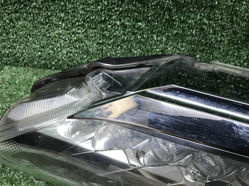 Битая Фара левая Toyota Fortuner 2 (2015-2020) LED