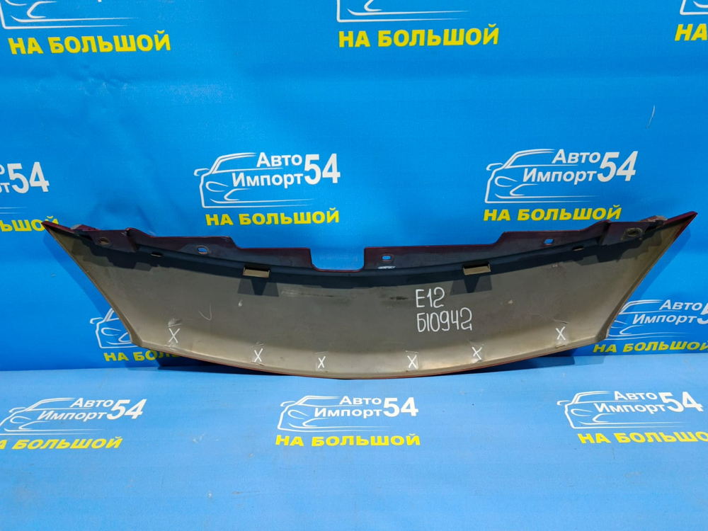 Решетка радиатора NISSAN NOTE 2012-2016