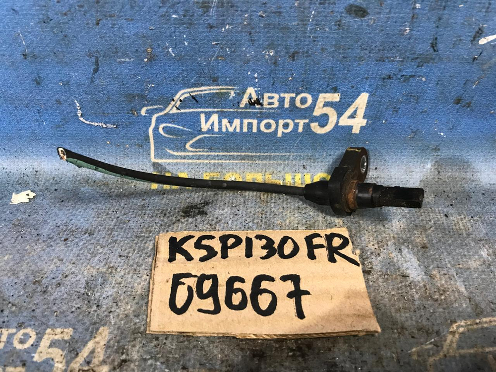 Датчик ABS передний правый TOYOTA VITZ 2010-2014